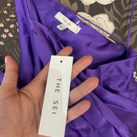 NWT The Sei Asymmetrical Plunge Dress in Grape size 0 - Picture 8 of 8